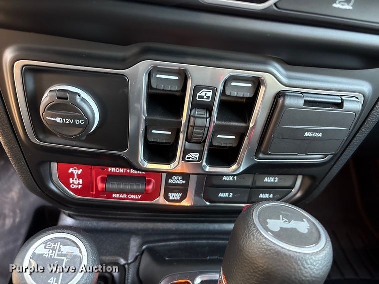 image for item EV2588 2021 Jeep Wrangler SUV