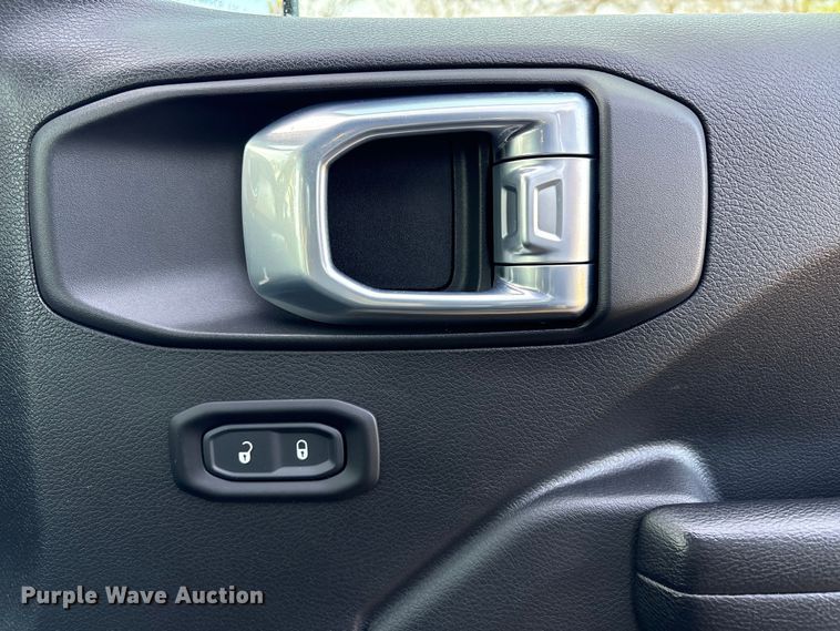 image for item EV2588 2021 Jeep Wrangler SUV