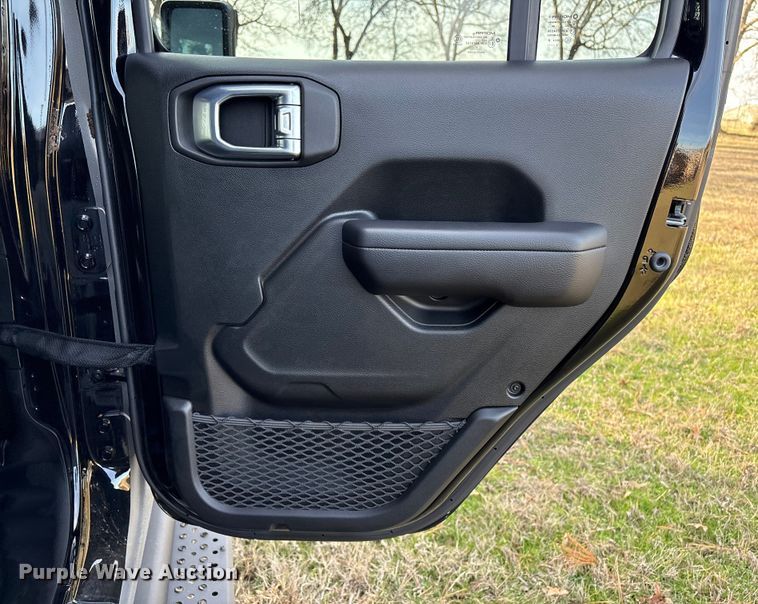 image for item EV2588 2021 Jeep Wrangler SUV