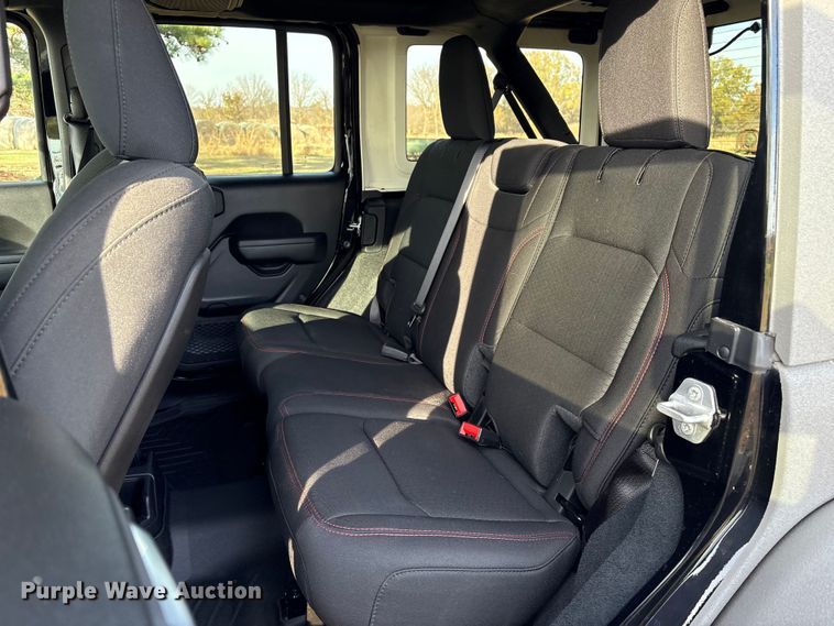 image for item EV2588 2021 Jeep Wrangler SUV