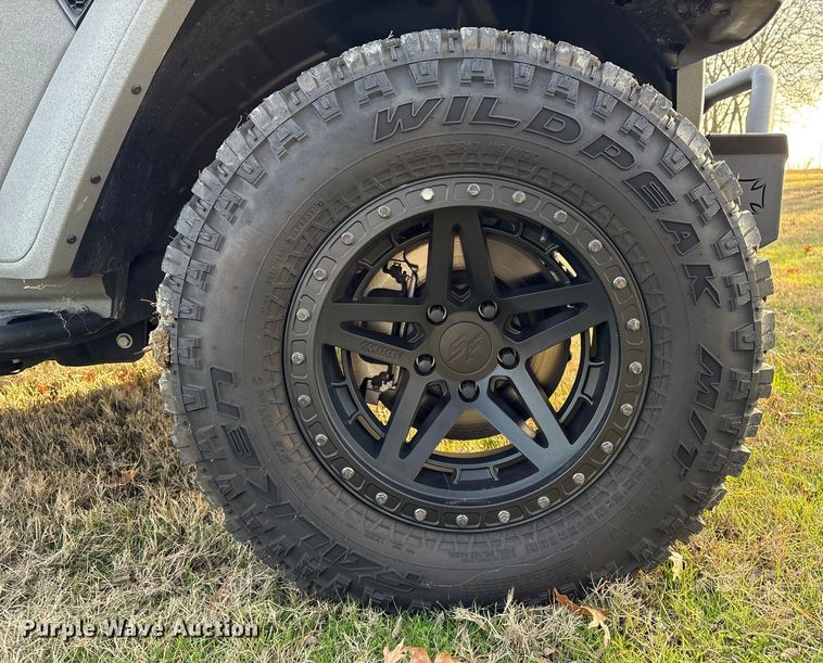 image for item EV2588 2021 Jeep Wrangler SUV