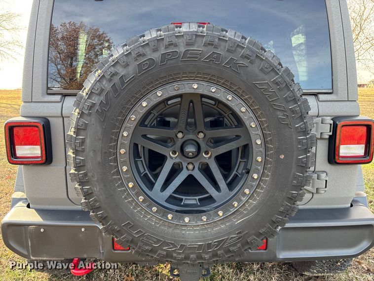 image for item EV2588 2021 Jeep Wrangler SUV