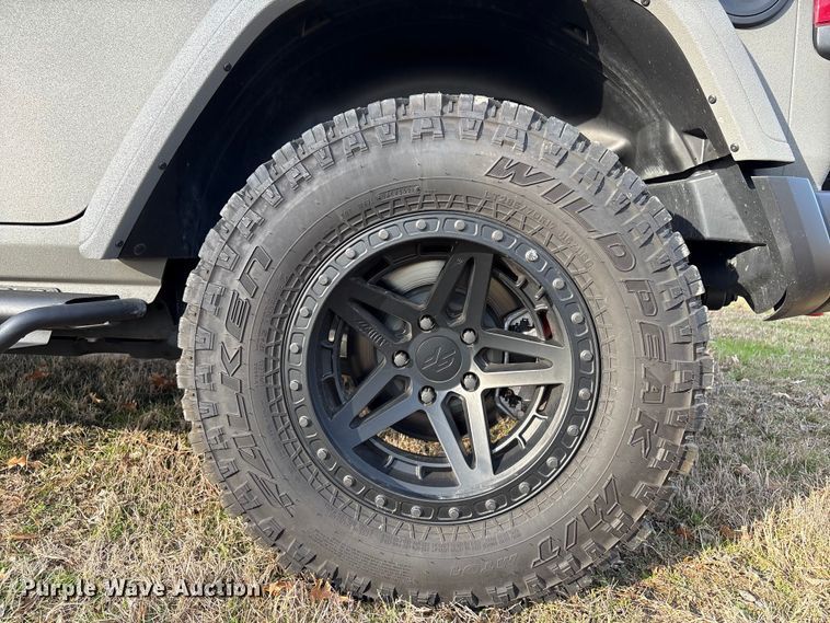 image for item EV2588 2021 Jeep Wrangler SUV