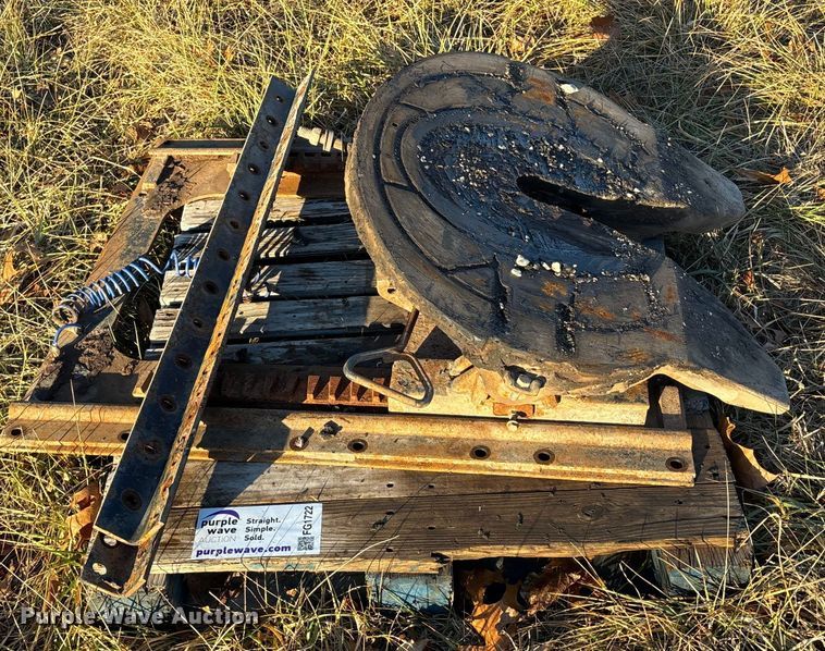 image for item FG1722 Fifth wheel plate