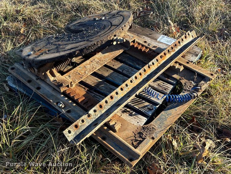 image for item FG1722 Fifth wheel plate