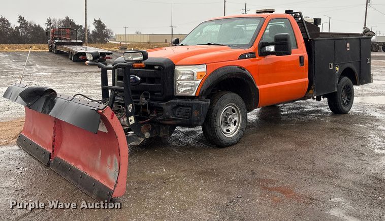 image for item FG2525 2015 Ford F350 utility bed pickup truck