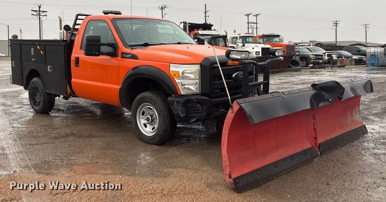 image for item FG2525 2015 Ford F350 utility bed pickup truck