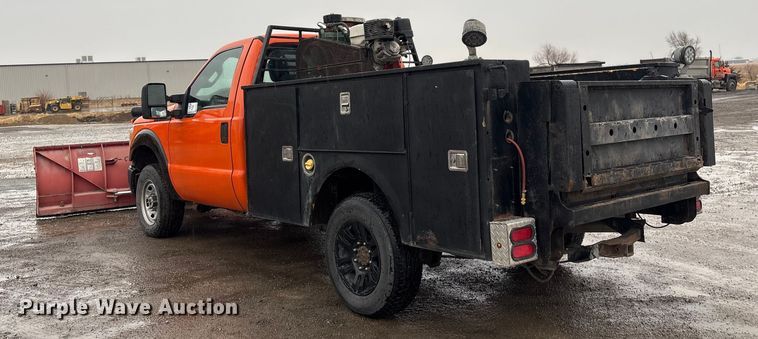 image for item FG2525 2015 Ford F350 utility bed pickup truck