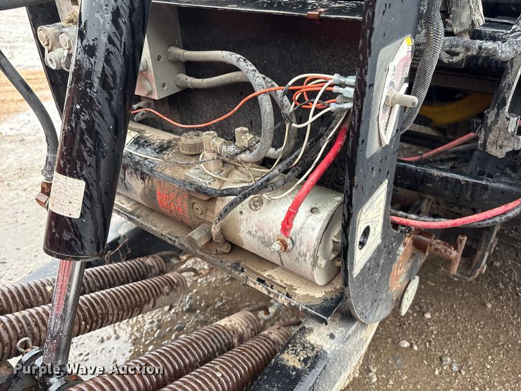 image for item FG2525 2015 Ford F350 utility bed pickup truck