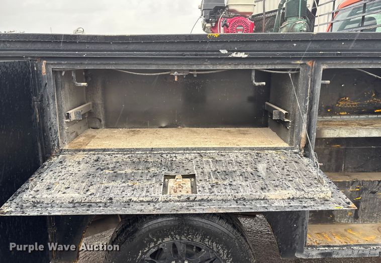 image for item FG2525 2015 Ford F350 utility bed pickup truck