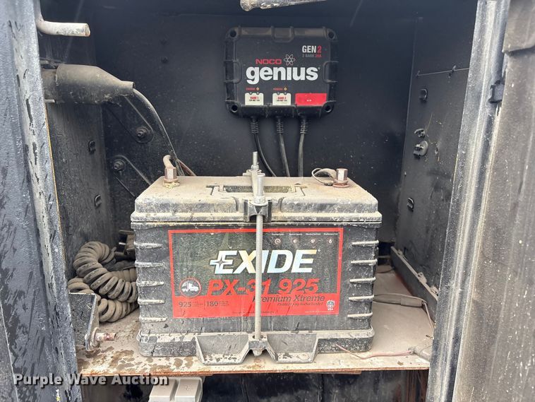 image for item FG2525 2015 Ford F350 utility bed pickup truck