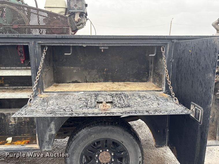 image for item FG2525 2015 Ford F350 utility bed pickup truck