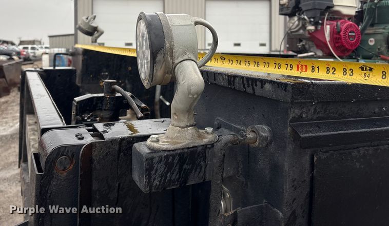 image for item FG2525 2015 Ford F350 utility bed pickup truck