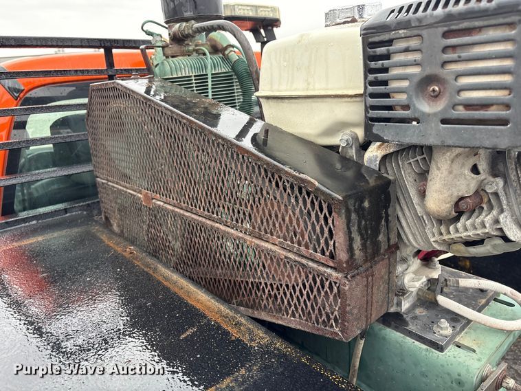 image for item FG2525 2015 Ford F350 utility bed pickup truck