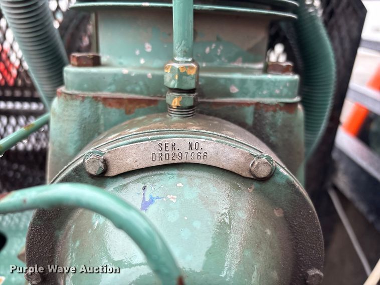 image for item FG2525 2015 Ford F350 utility bed pickup truck