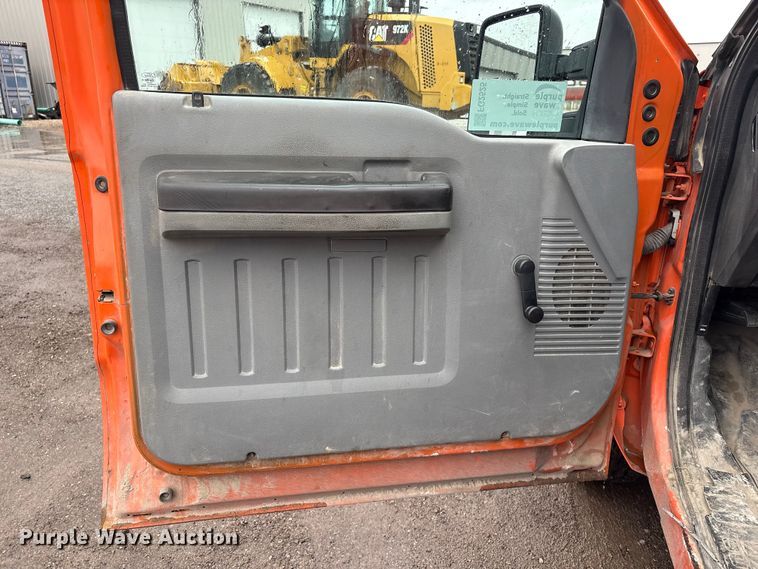 image for item FG2525 2015 Ford F350 utility bed pickup truck