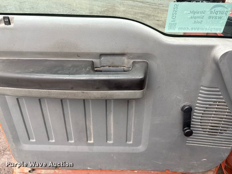 image for item FG2525 2015 Ford F350 utility bed pickup truck