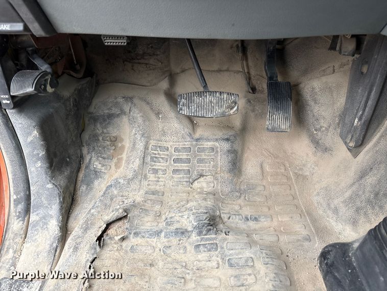 image for item FG2525 2015 Ford F350 utility bed pickup truck