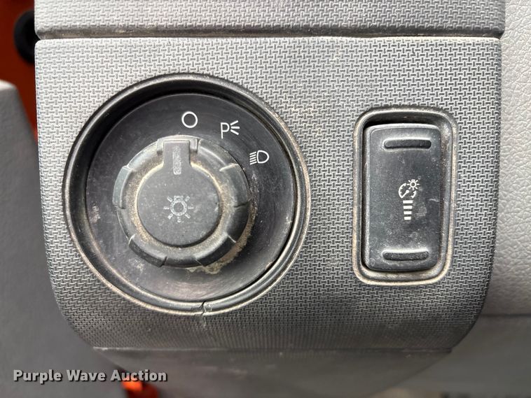 image for item FG2525 2015 Ford F350 utility bed pickup truck