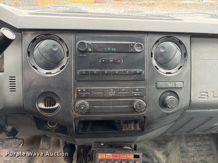 image for item FG2525 2015 Ford F350 utility bed pickup truck