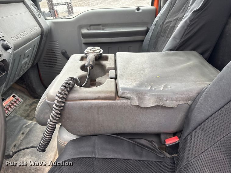 image for item FG2525 2015 Ford F350 utility bed pickup truck