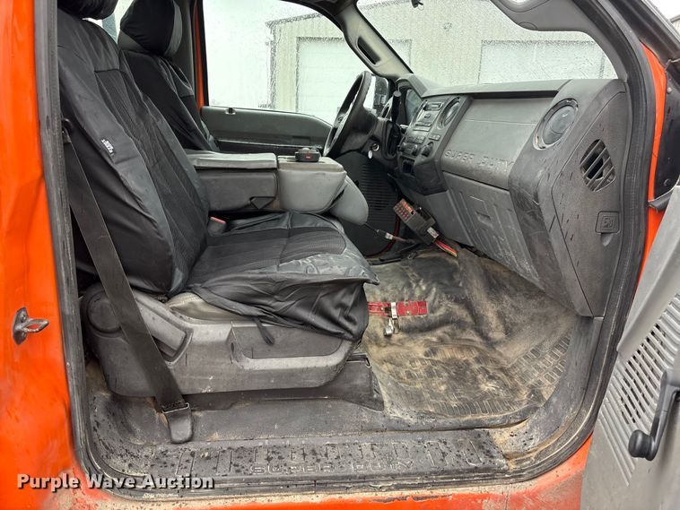 image for item FG2525 2015 Ford F350 utility bed pickup truck