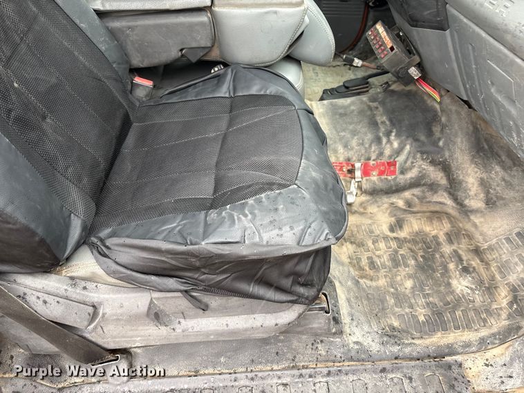 image for item FG2525 2015 Ford F350 utility bed pickup truck