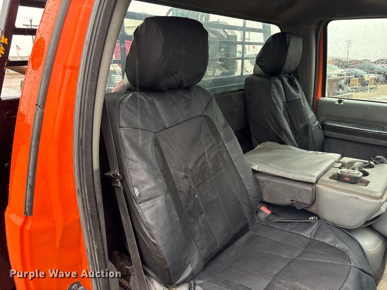 image for item FG2525 2015 Ford F350 utility bed pickup truck