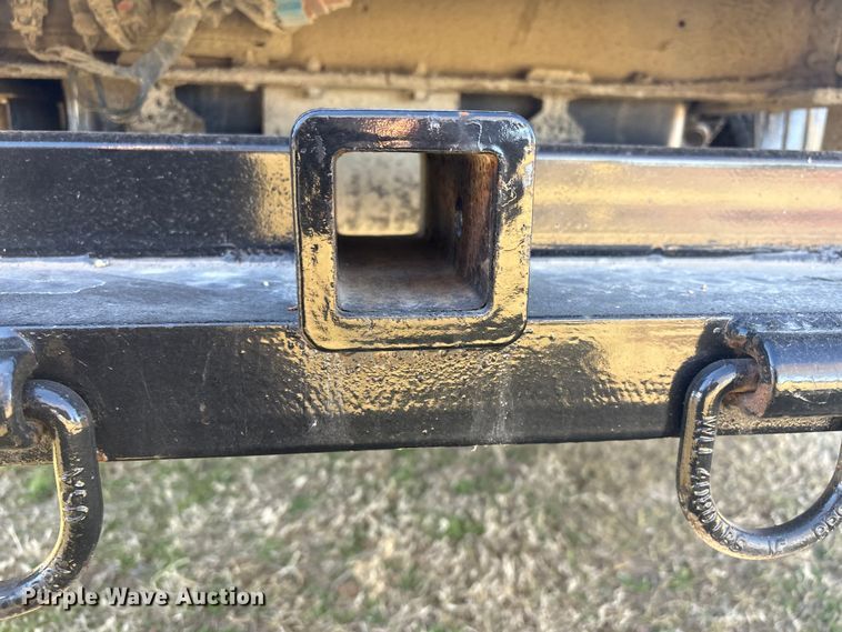 image for item FI0115 2022 Chevrolet Silverado 3500HD Crew Cab flatbed truck