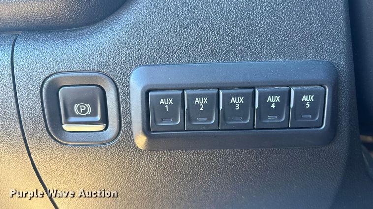 image for item FI0115 2022 Chevrolet Silverado 3500HD Crew Cab flatbed truck