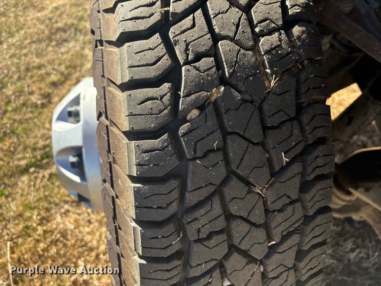 image for item FI0115 2022 Chevrolet Silverado 3500HD Crew Cab flatbed truck