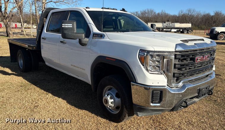 image for item FI0116 2020 GMC Sierra 3500HD Crew Cab flatbed pickup truck