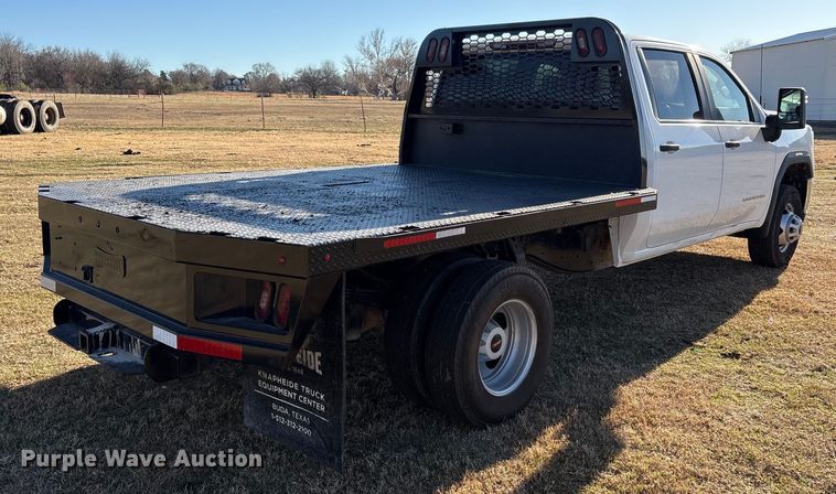 image for item FI0116 2020 GMC Sierra 3500HD Crew Cab flatbed pickup truck