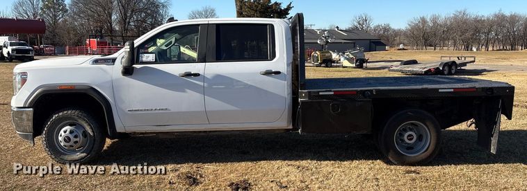 image for item FI0116 2020 GMC Sierra 3500HD Crew Cab flatbed pickup truck