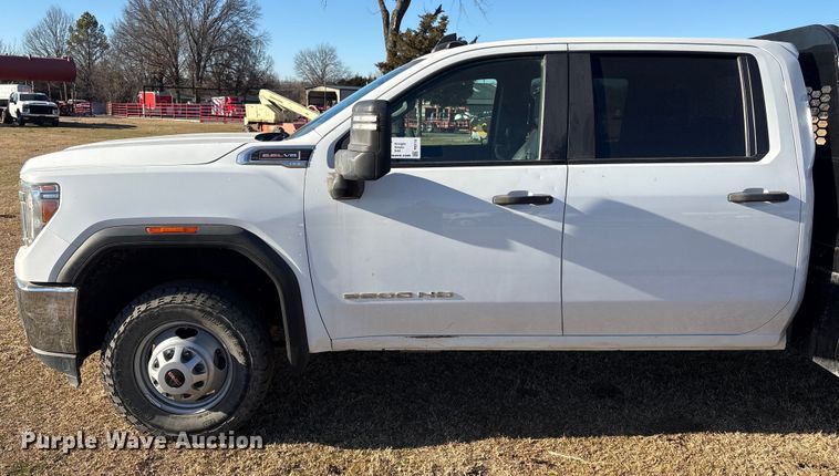 image for item FI0116 2020 GMC Sierra 3500HD Crew Cab flatbed pickup truck