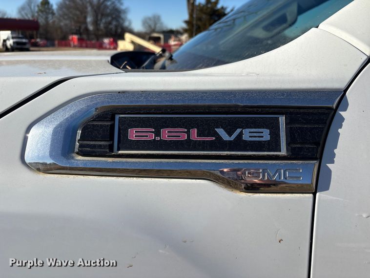 image for item FI0116 2020 GMC Sierra 3500HD Crew Cab flatbed pickup truck