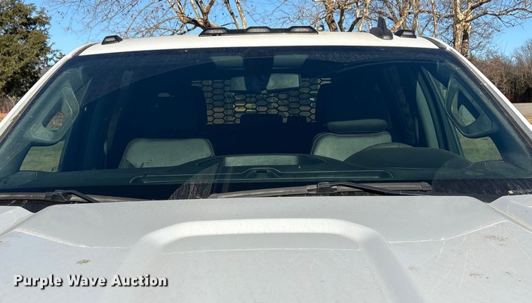 image for item FI0116 2020 GMC Sierra 3500HD Crew Cab flatbed pickup truck