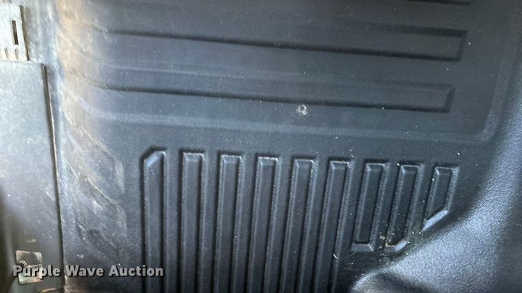 image for item FI0116 2020 GMC Sierra 3500HD Crew Cab flatbed pickup truck