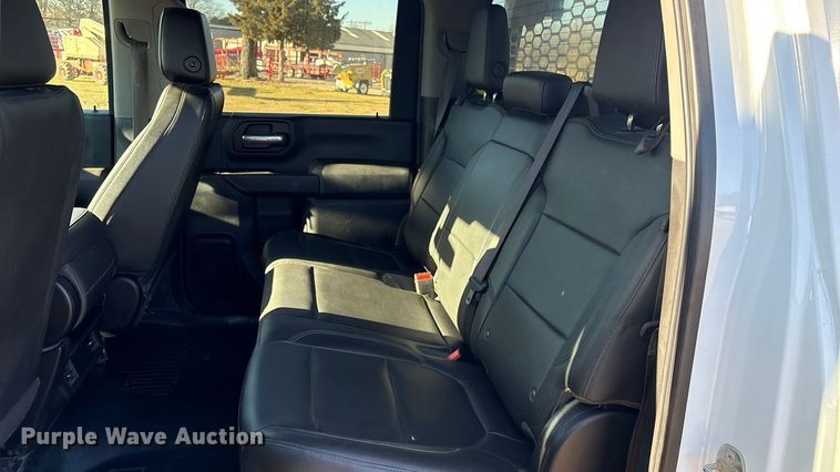 image for item FI0116 2020 GMC Sierra 3500HD Crew Cab flatbed pickup truck