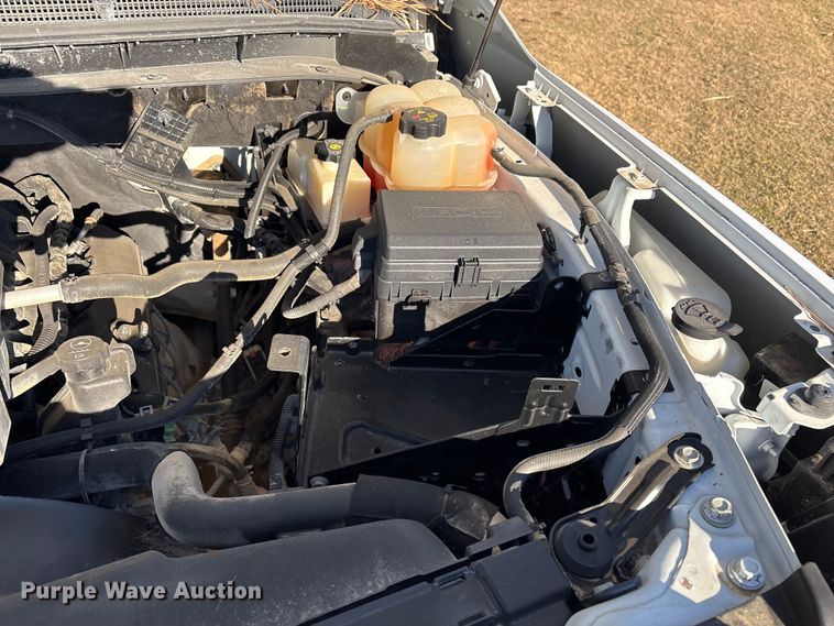 image for item FI0116 2020 GMC Sierra 3500HD Crew Cab flatbed pickup truck