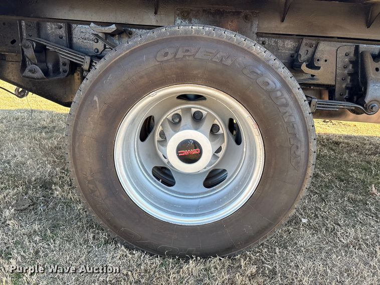 image for item FI0116 2020 GMC Sierra 3500HD Crew Cab flatbed pickup truck