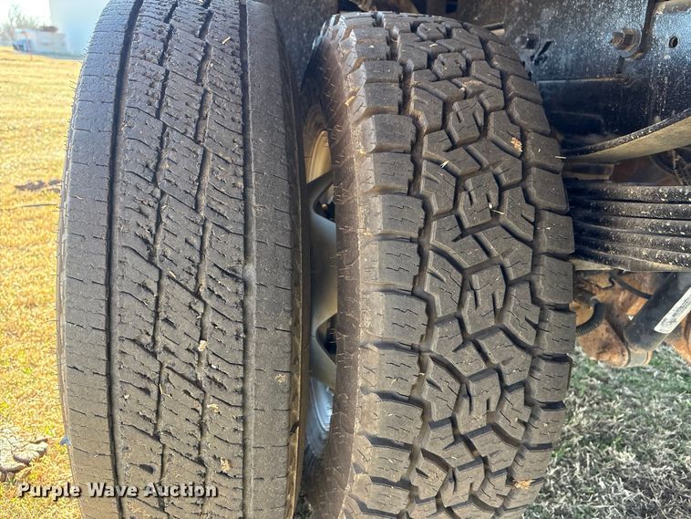 image for item FI0116 2020 GMC Sierra 3500HD Crew Cab flatbed pickup truck