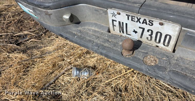 image for item FI0702 2000 Chevrolet Silverado 1500 Ext. Cab pickup truck