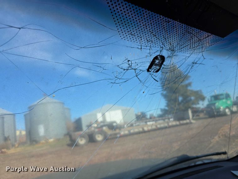 image for item FI0702 2000 Chevrolet Silverado 1500 Ext. Cab pickup truck