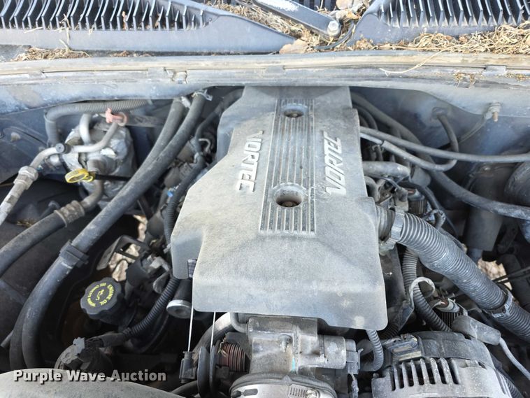 image for item FI0702 2000 Chevrolet Silverado 1500 Ext. Cab pickup truck