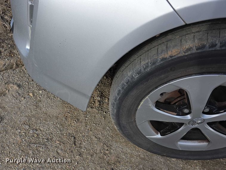 image for item FI0735 2012 Toyota Prius 