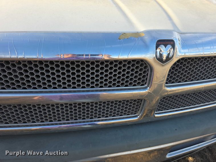 image for item FI0736 1998 Dodge Ram 3500 flatbed pickup truck