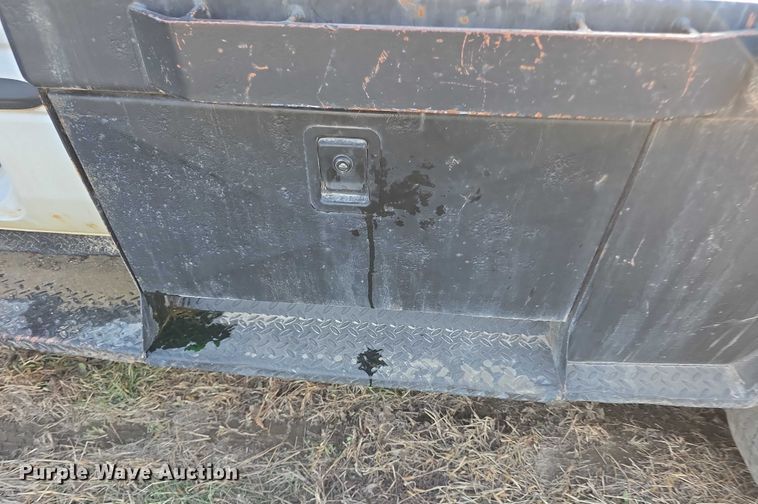 image for item FI0736 1998 Dodge Ram 3500 flatbed pickup truck