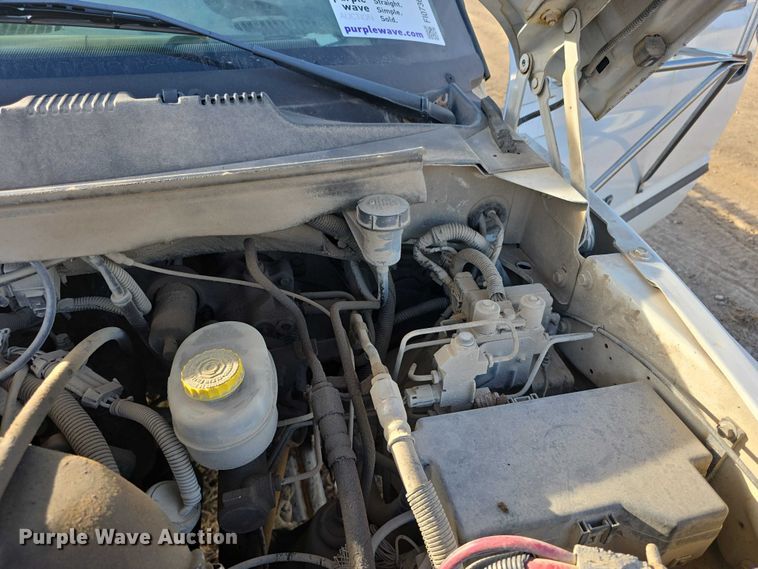 image for item FI0736 1998 Dodge Ram 3500 flatbed pickup truck