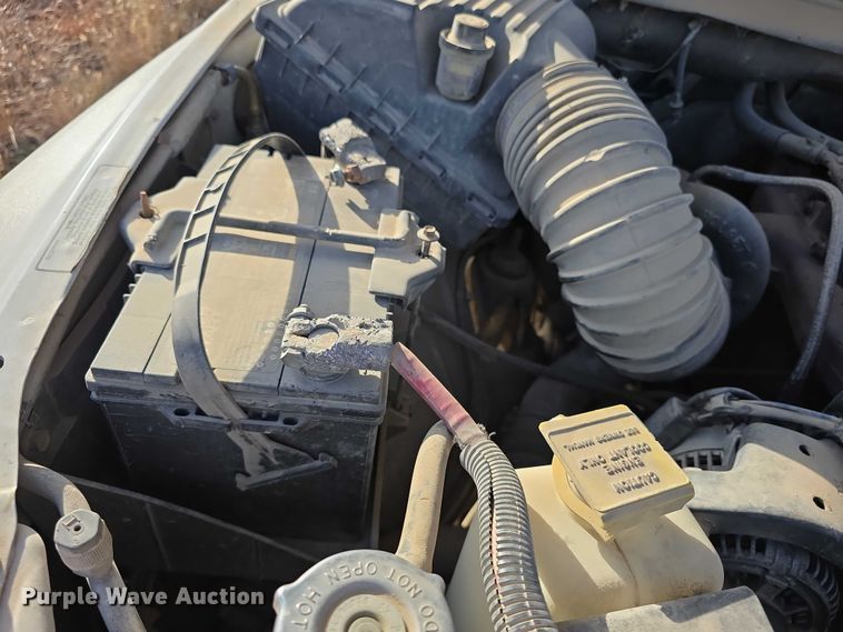 image for item FI0736 1998 Dodge Ram 3500 flatbed pickup truck